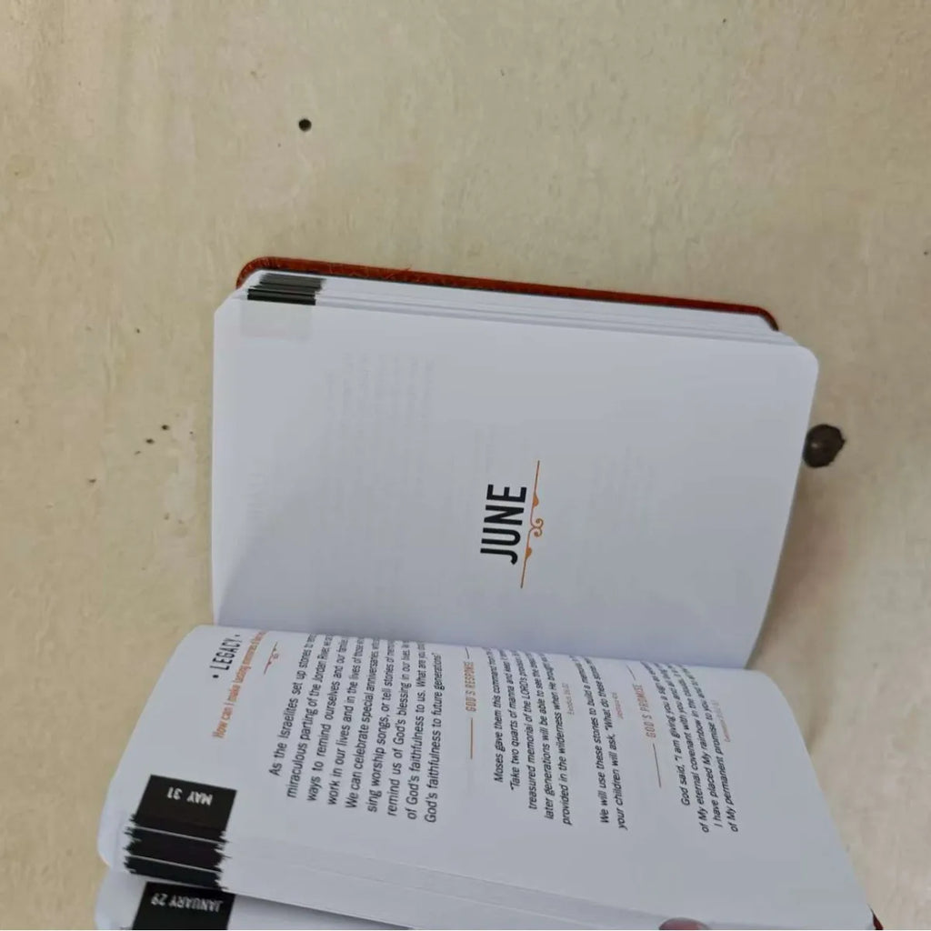 One Minute With God Daily Prayer Book for Men, 365-Day Brown Leather Devotional Journal, Christian Gift for Fathers & Brothers