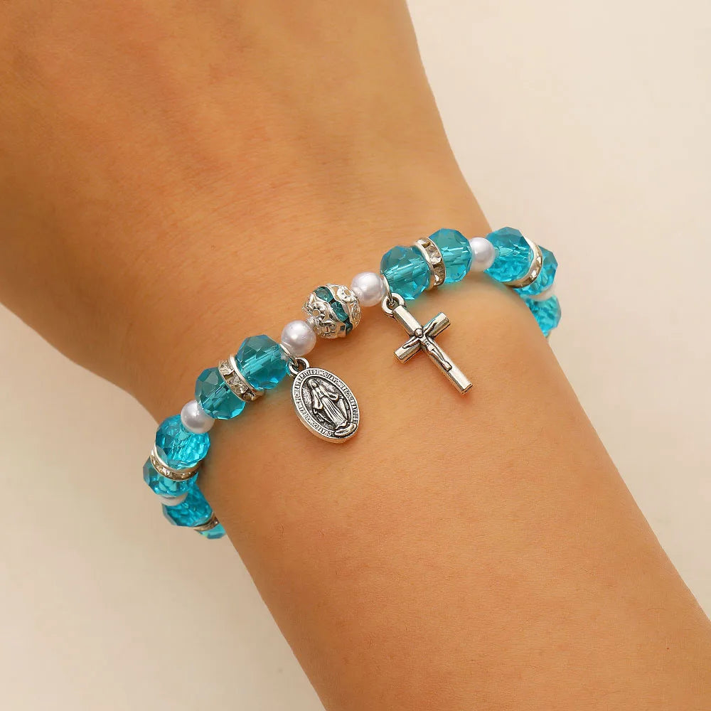 Christian Crystal Pearl Bracelet Jesus Cross Virgin Mary Pendant Religious Jewelry for Women Boho Y2K Prayer Wrist Jewelry Gift